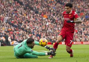 每体:若塔悲剧令巴萨很难再引进迪亚斯,预计将考虑拉什福德