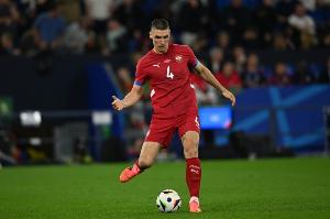 体育社区-奉维迪奇为偶像，森林后卫：我看着他比赛视频长大，他设定了标准