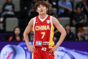 赛事比分-杨力维：展现了中国女篮精神 重要的不是结果 而是下一次做得更好