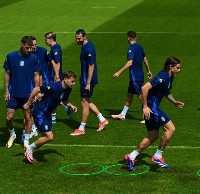 【前瞻】16强最悬疑之战!意大利大难不死有后福吗?